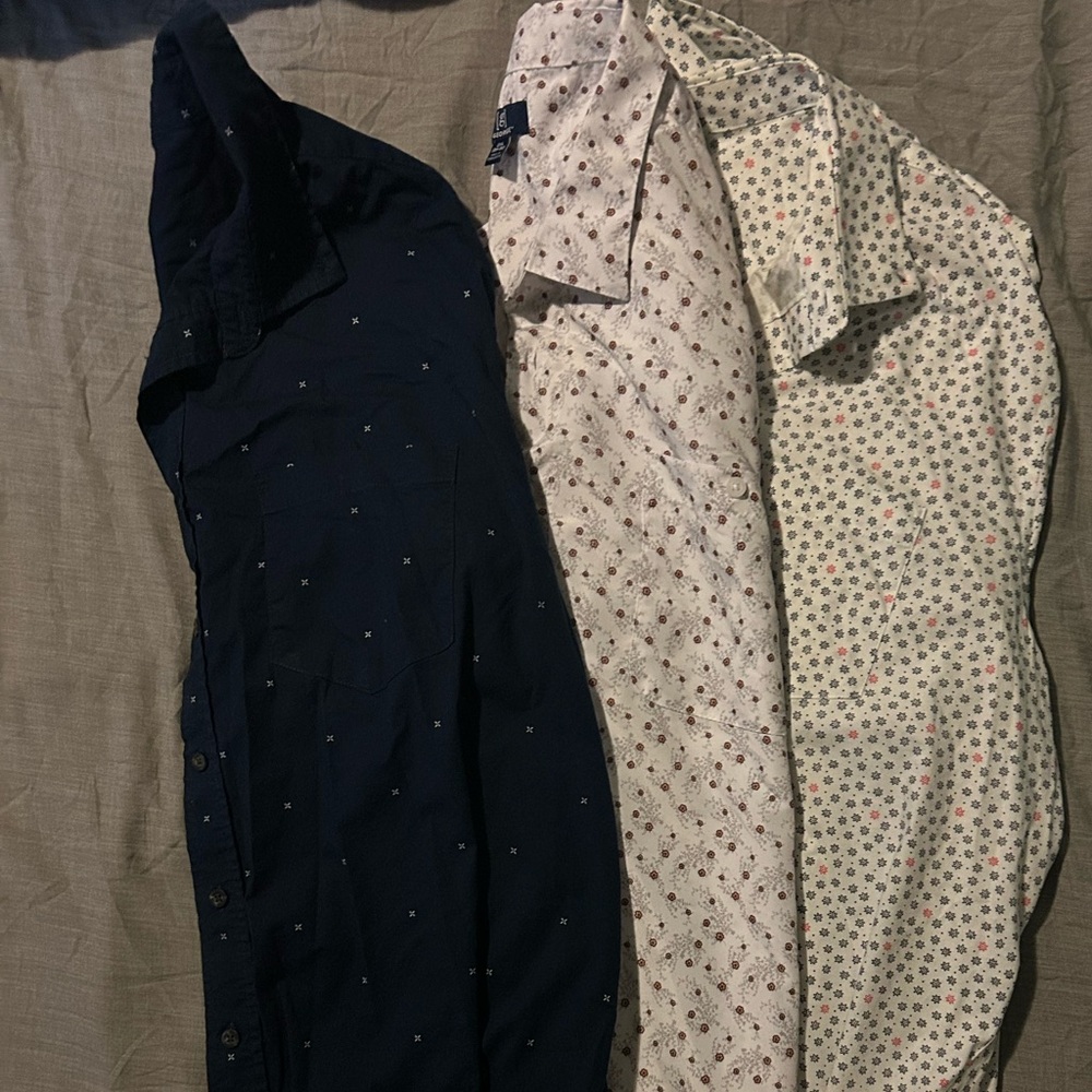 Lot of 3 men’s button up shirts